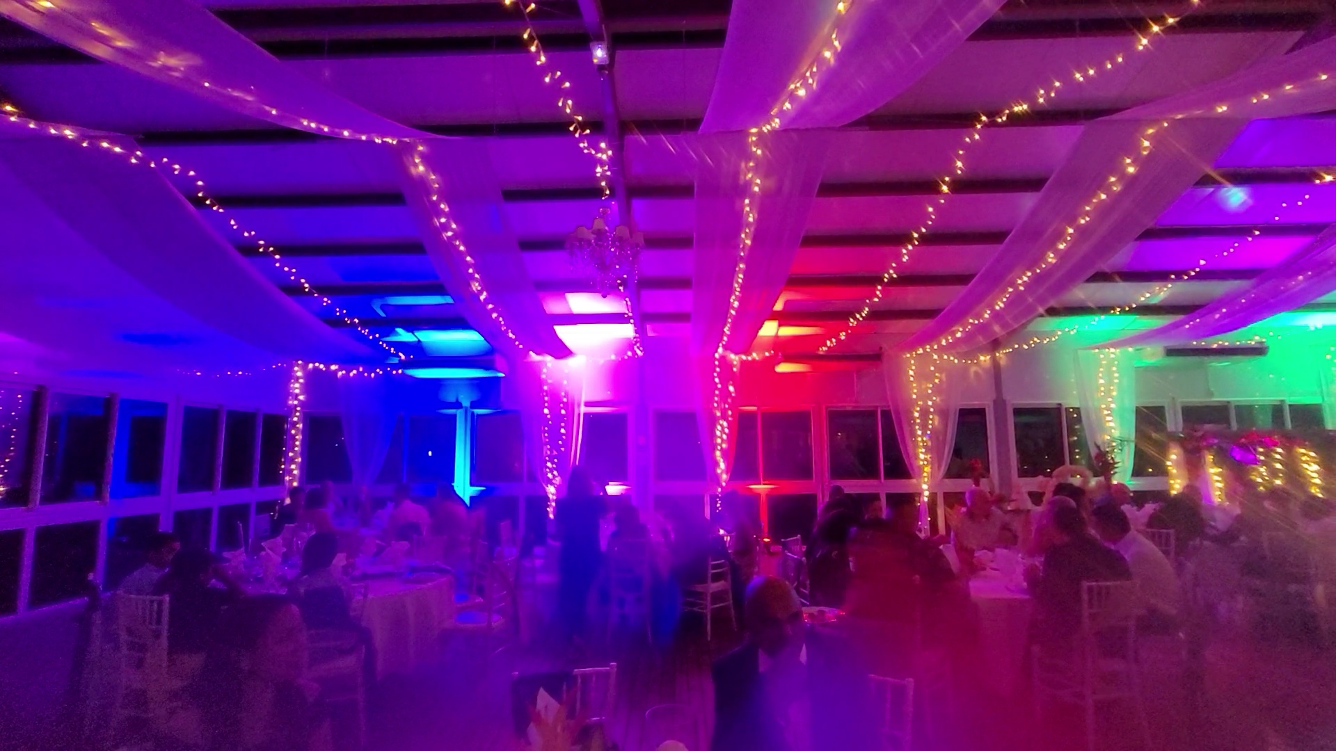 Animateur DJ,  mariage, Communion, baptême, Anniversaire, soirée d'entreprise